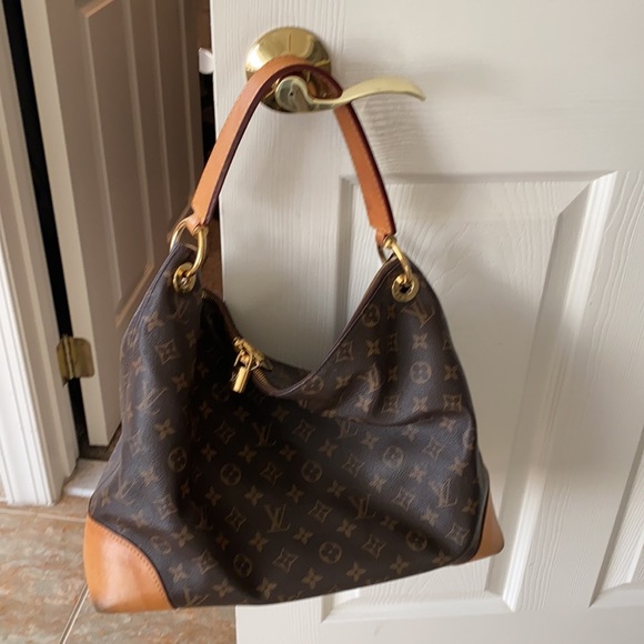 Large Louis Vuitton shoulder bag- Authentic - Picture 2 of 8